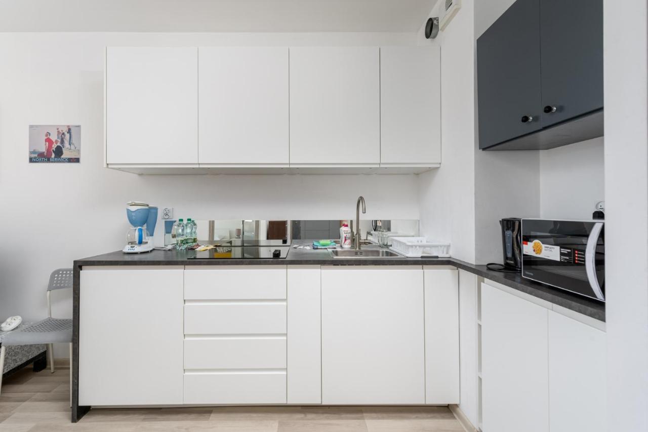 Borkowska Standard Apartment คราคูฟ ภายนอก รูปภาพ